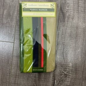 Bed Bath & Beyond Tropical Stripe Fabric Napkins Set of Four NEW